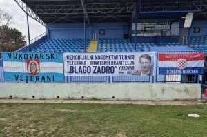 DUBROVČANI SLAVILI U VUKOVARU: GOŠK Dubrovnik Veteran '79 pobjednik turnira veterana hrvatskih branitelja “Blago Zadro”