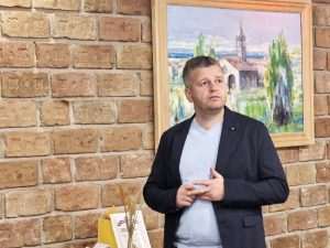 M. Simičić, domaćin promocije