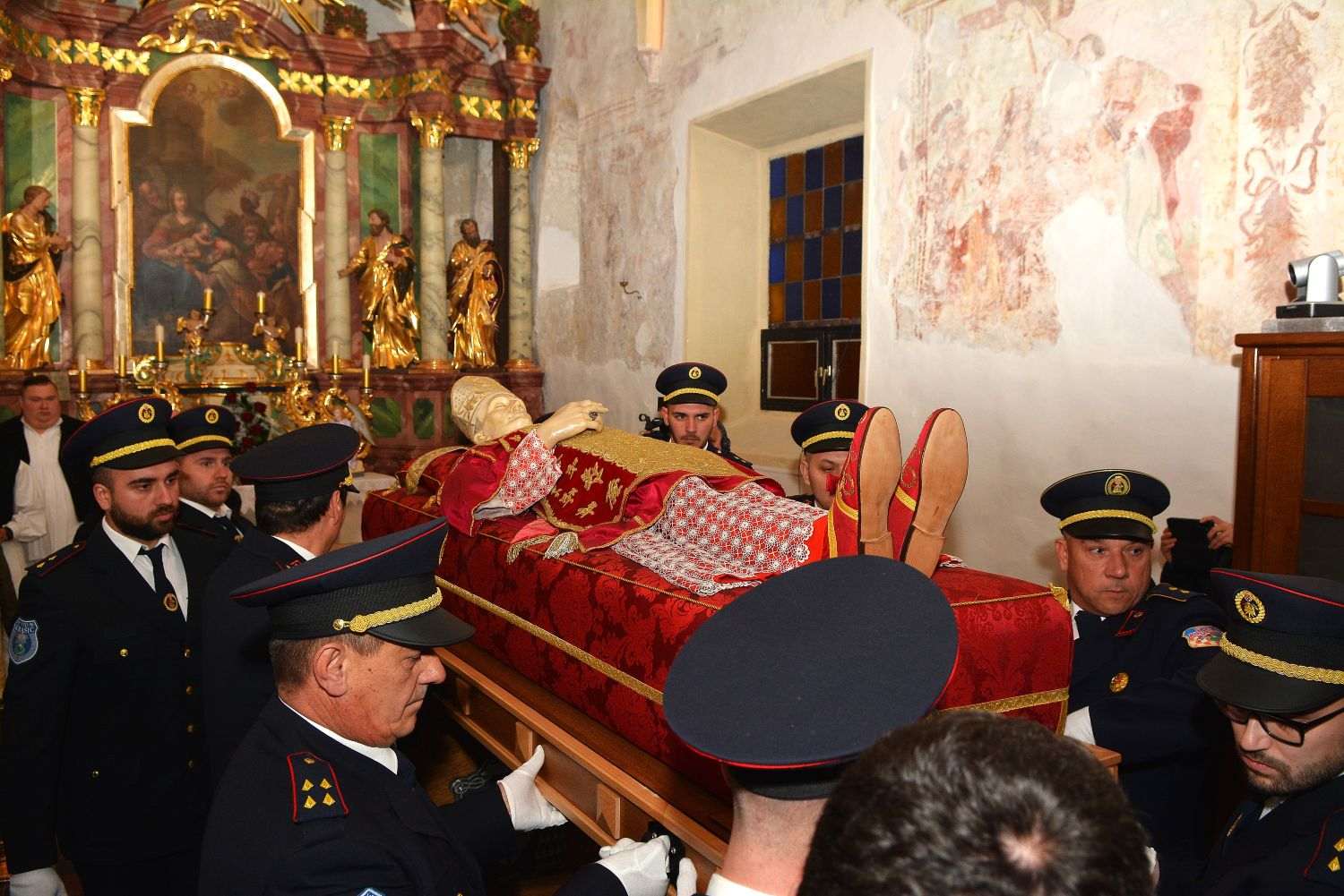 NADBISKUP KUTLEŠA PORUČIO IZ KRAŠIĆA: Blaženi Stepinac je u mračnim vremenima nosio svjetlo nade