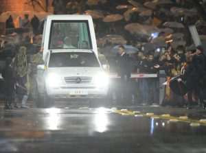 PAPA STIGAO U LIBANON: U znak dobrodošlice, u Bejrutu zvonila crkvena zvona, a čule su se i sirene s brodova