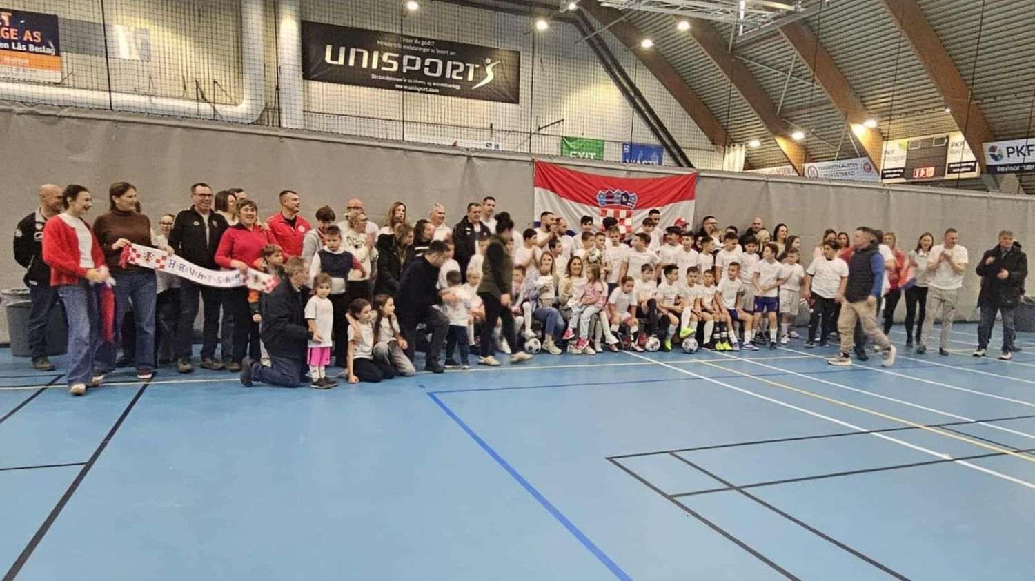 PEHAR ZAVRŠIO U MÜNCHENU: Na U12 turniru hrvatskog zajedništva Croatia Cup - Oslo 2025. nastupili mladi nogometaši iz Norveške, Njemačke i Švedske