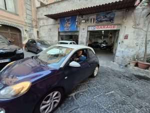 Parkirati auto u Napulju je posebna priča / Foto: Fenix (MD)