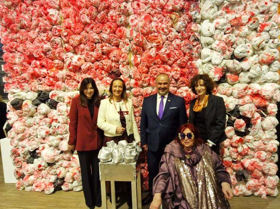 SLAVLJE MEDITERANA, RADOSTI I LJEPOTE: U Künstlerhausu u Beču otvorena Izložba suvremene hrvatske umjetnosti iz zbirke Dagmar Meneghello “Pjena dana”. Bečani impresionirani