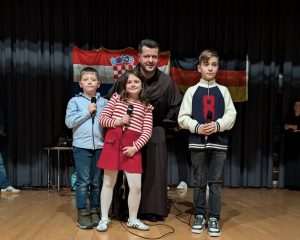 SVEČANO U GIEßENU I KLOPPENHEIMU: Bogat program proslave blagdana Sv. Nikole i darovi za djecu