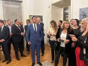 SVEČANOST U BERLINU: Hrvatsko izaslanstvo na čelu s premijerom Plenkovićem na Božićnom domjenku u Veleposlanstvu