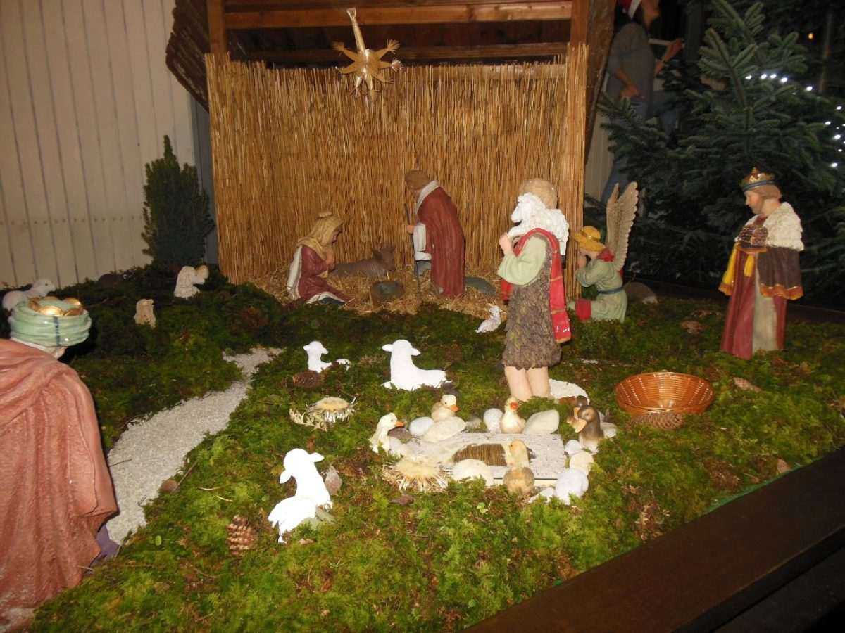 Božićne jaslice u HKŽ München / Foto: Fenix (Fra Jozo Župić)