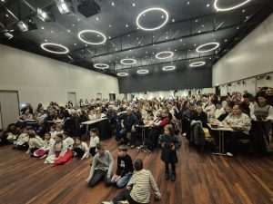 NIKOLINJE U MAINZU: Djeca i mladi oduševili svojim nastupima pred 600 okupljenih – pridružili im se i folkloraši iz Hannovera