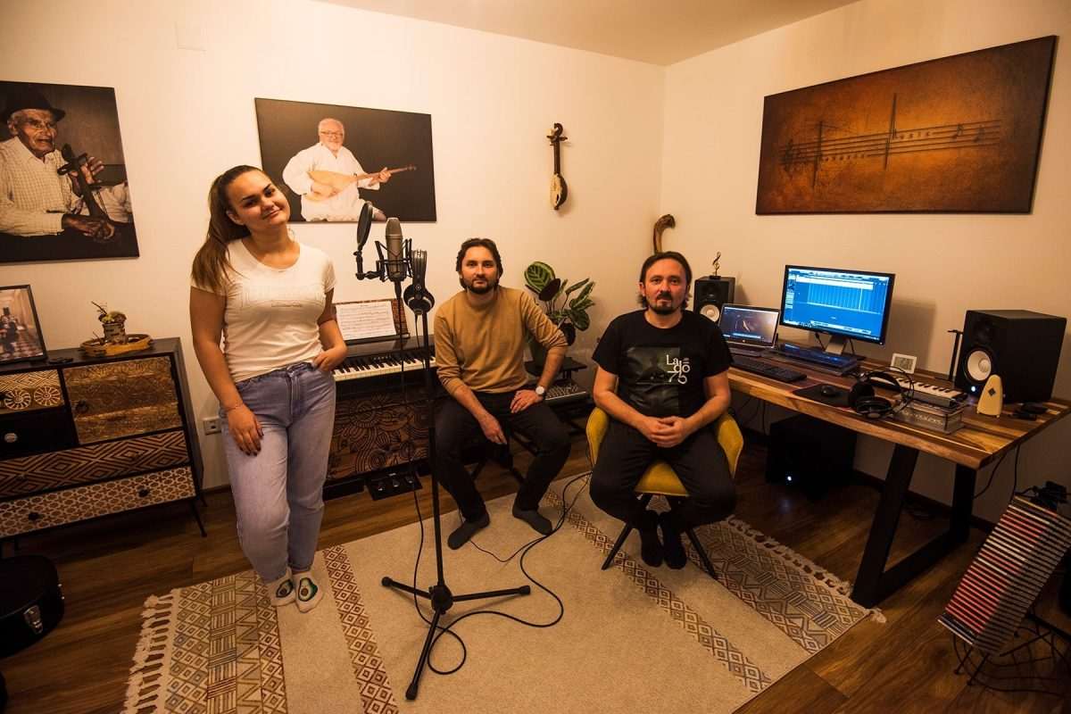 ETNO SASTAV MAKARA: Naša glazba inspirirana je narodnim napjevima i običajima Posavine Makara bend / Foto: Fenix (Lucija Koturić)