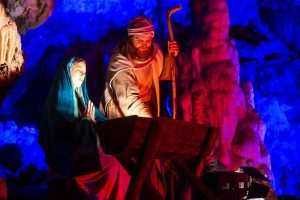 Žive jaslice u slovenskoj Postojnskoj jami / Foto: Anadolu