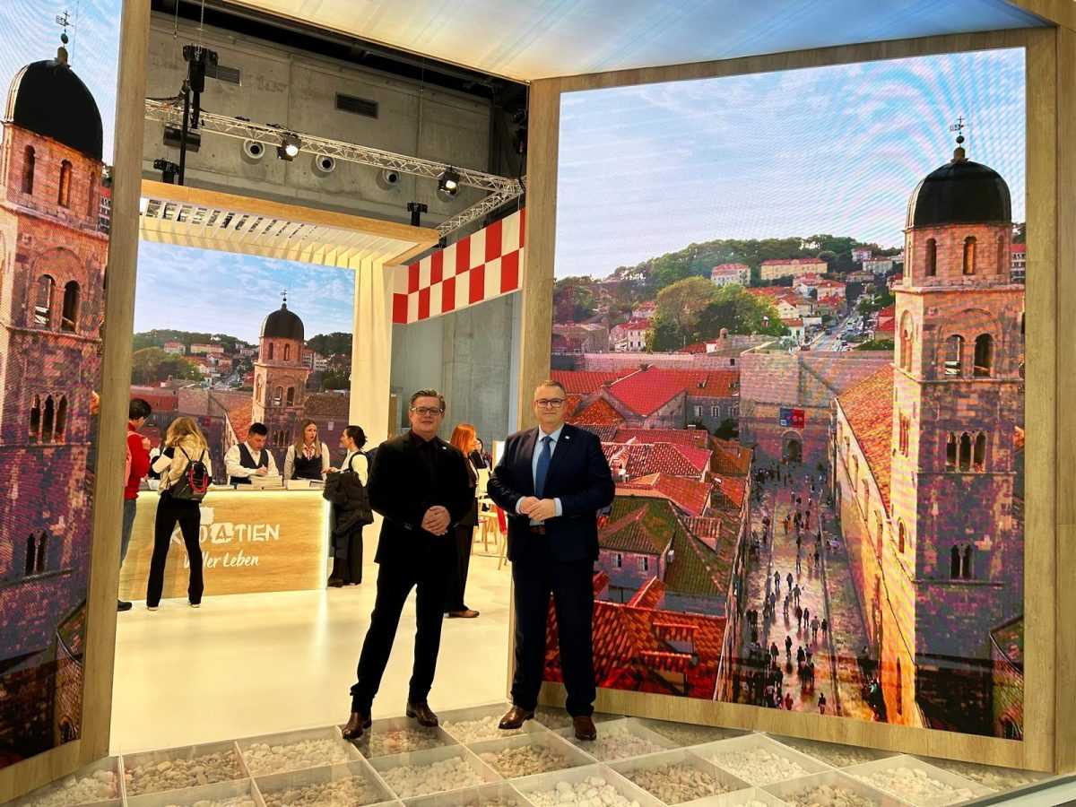 DOBRE VIJESTI S BEČKOG TURISTIČKOG SAJMA “ODMORI 2026”: Hrvatska, druga najtraženija destinacija u Austriji. Sigurnost, atraktivnost i dostupnost vlastitim vozilom, važni aduti