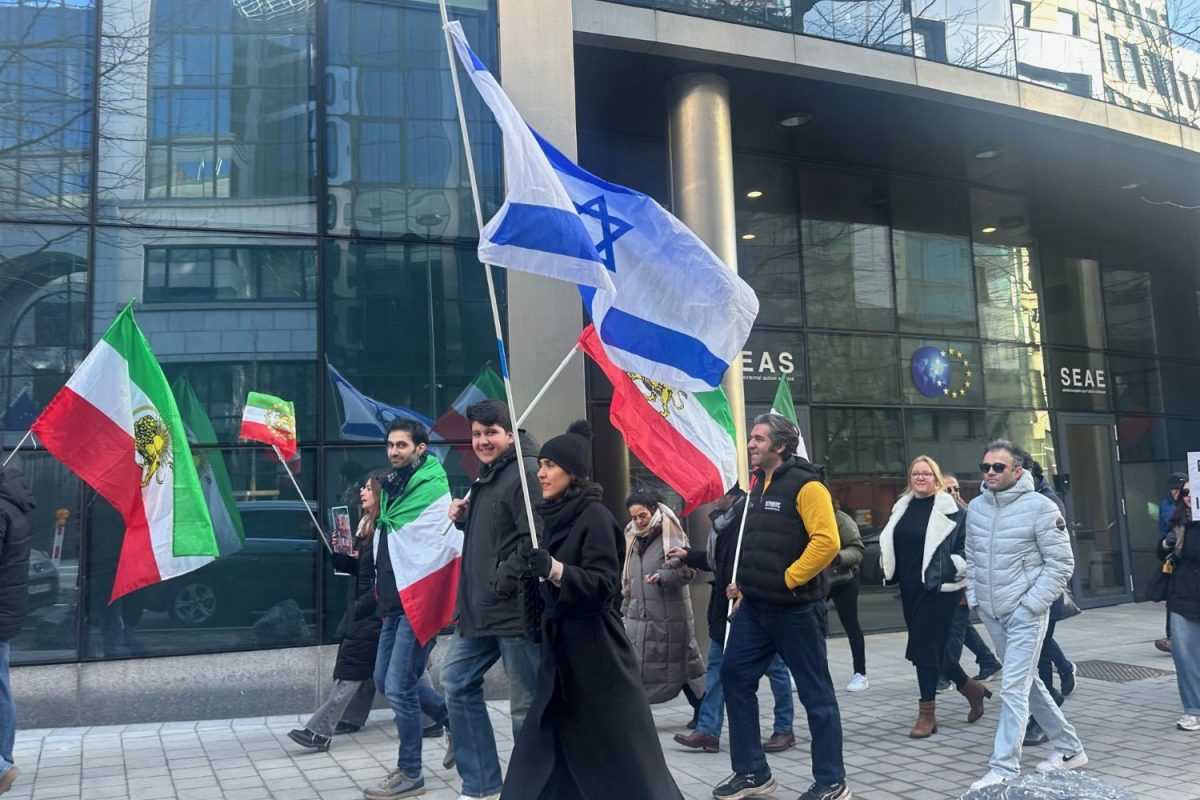 VIŠE OD 15.000 IRANACA MARŠIRALO BRUXELESOM: Strahovanja o najmanje 30 tisuća ubijenih u gušenju masovnih prosvjeda u Iranu  