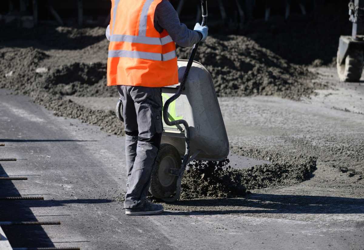 Radnik/ Foto: Robert Michael/dpa