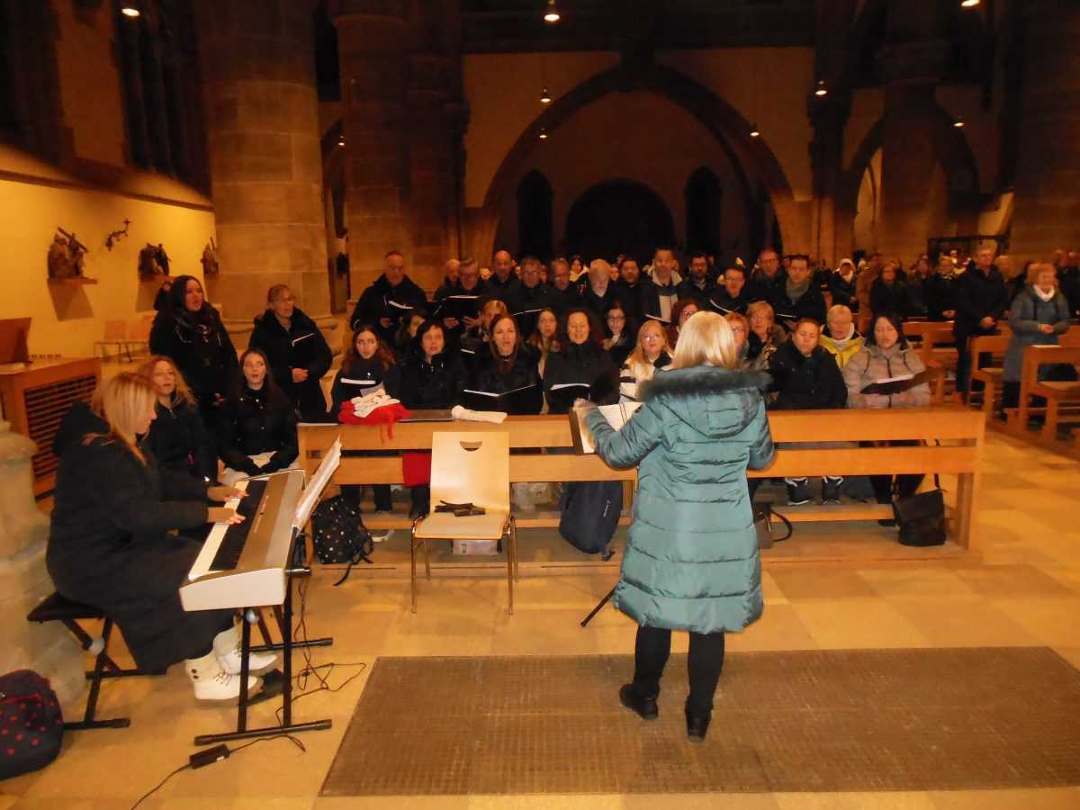 ZAJEDNIČKO MISNO SLAVLJE U MÜNCHENU: Slovenci i Hrvati u crkvi Sv. Pavla obilježili dan zajedništva