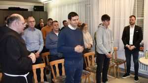 „HRVATSKI MUČENICI“ U FRIEDRICHSHAFENU: Potresna projekcija o komunističkim zločinima koji su skrivani desetljećima