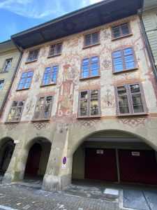 BERN - SVE SAMO NE OBIČAN GRAD: Što je u brojnim podrumima, zašto medvjed iznad grada, Eistein i još puno toga!