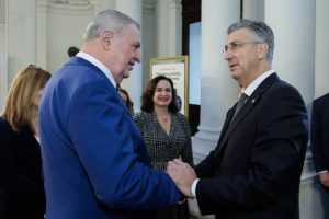 MARKO LJUBIĆ: Školska knjiga zabila glogov kolac u srce antifašističkog vampira