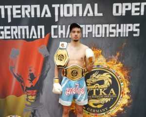 SJAJAN USPJEH: Manuel Bodrožić osvojio dva pojasa prvaka Njemačke u Arnsbergu  