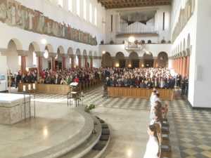 MÜNCHEN: Zbor pjevača iz Njemačke, Švicarske, Austrije i Hrvatske izveli duhovni koncert o muci Kristovoj