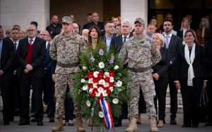 SVEČANA AKADEMIJA U MOSTARU: Slobodu izborenu žrtvom HVO-a moramo pretvoriti u ravnopravnost, ostanak i prosperitet hrvatskoga naroda u BiH