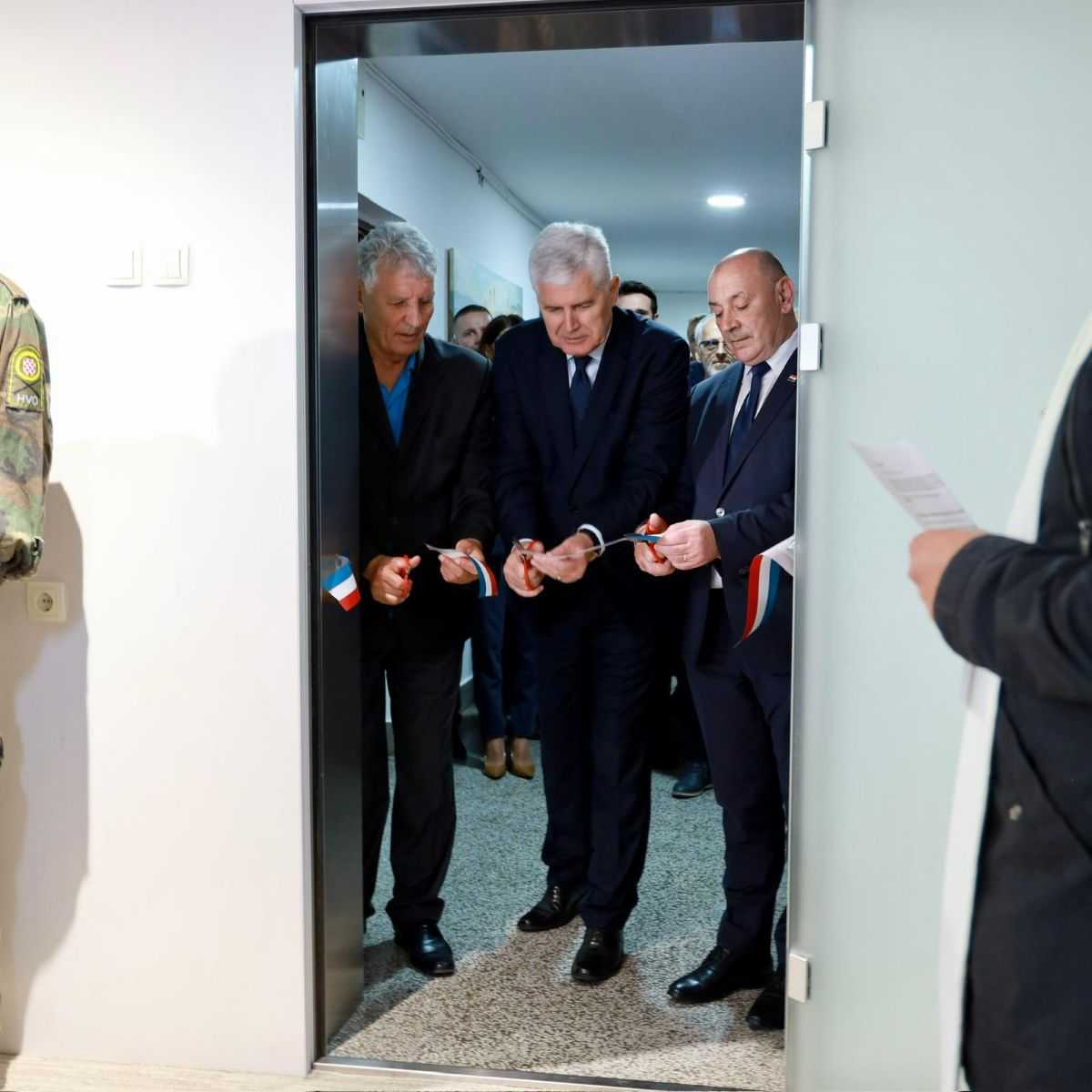 OTVORENA SPOMEN SOBA 115. BRIGADE „ZRINSKI“: Žrtva hrvatskih branitelja obvezuje sve generacije