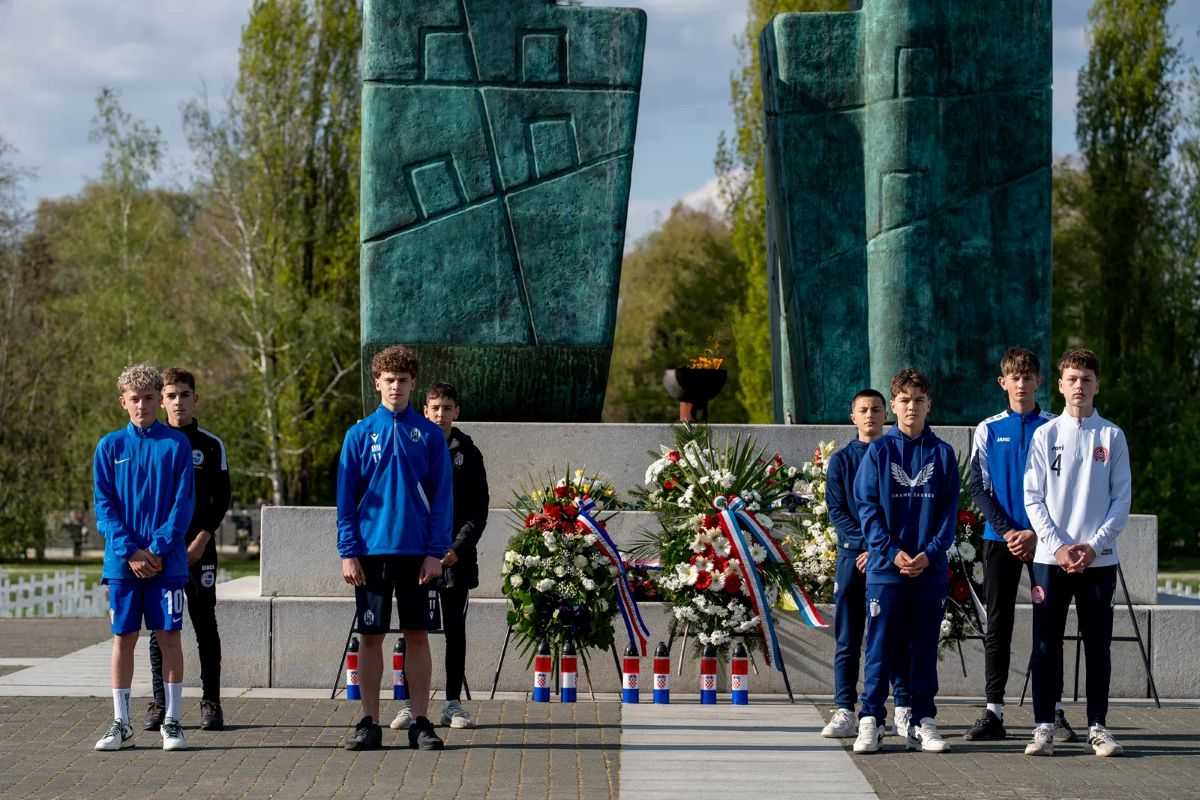 “MEMORIJAL VUKOVARSKIH BRANITELJA U-14″: Momčad HSK Njemačka Švedska najuspješnija od 4 hrvatske momčadi iz iseljeništva
