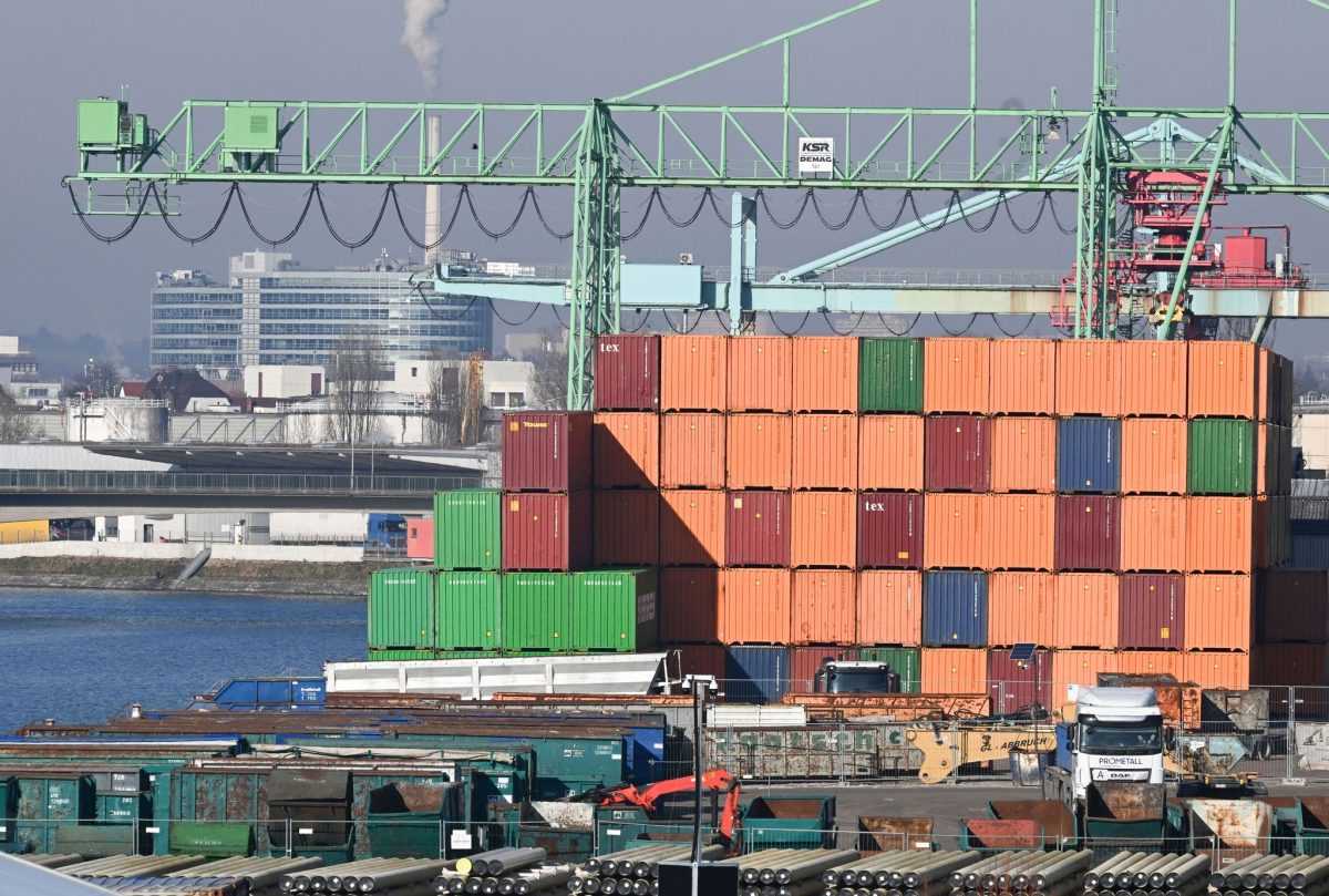 Kontejneri / Foto: Bernd Weißbrod/dpa