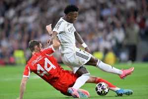 BAVARSKA OPSADA MADRIDA: Bayern srušio Real na Bernabeu, Kane i Diaz utišali kraljeve