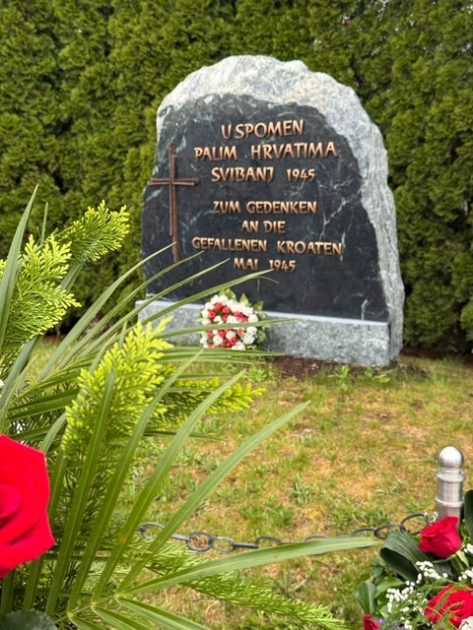 81. OBLJETNICA: Veleposlanik Glunčić položio vijence žrtvama Bleiburške tragedije i Križnog puta 81. OBLJETNICA: Veleposlanik Glunčić položio vijence žrtvama Bleiburške tragedije i Križnog puta
