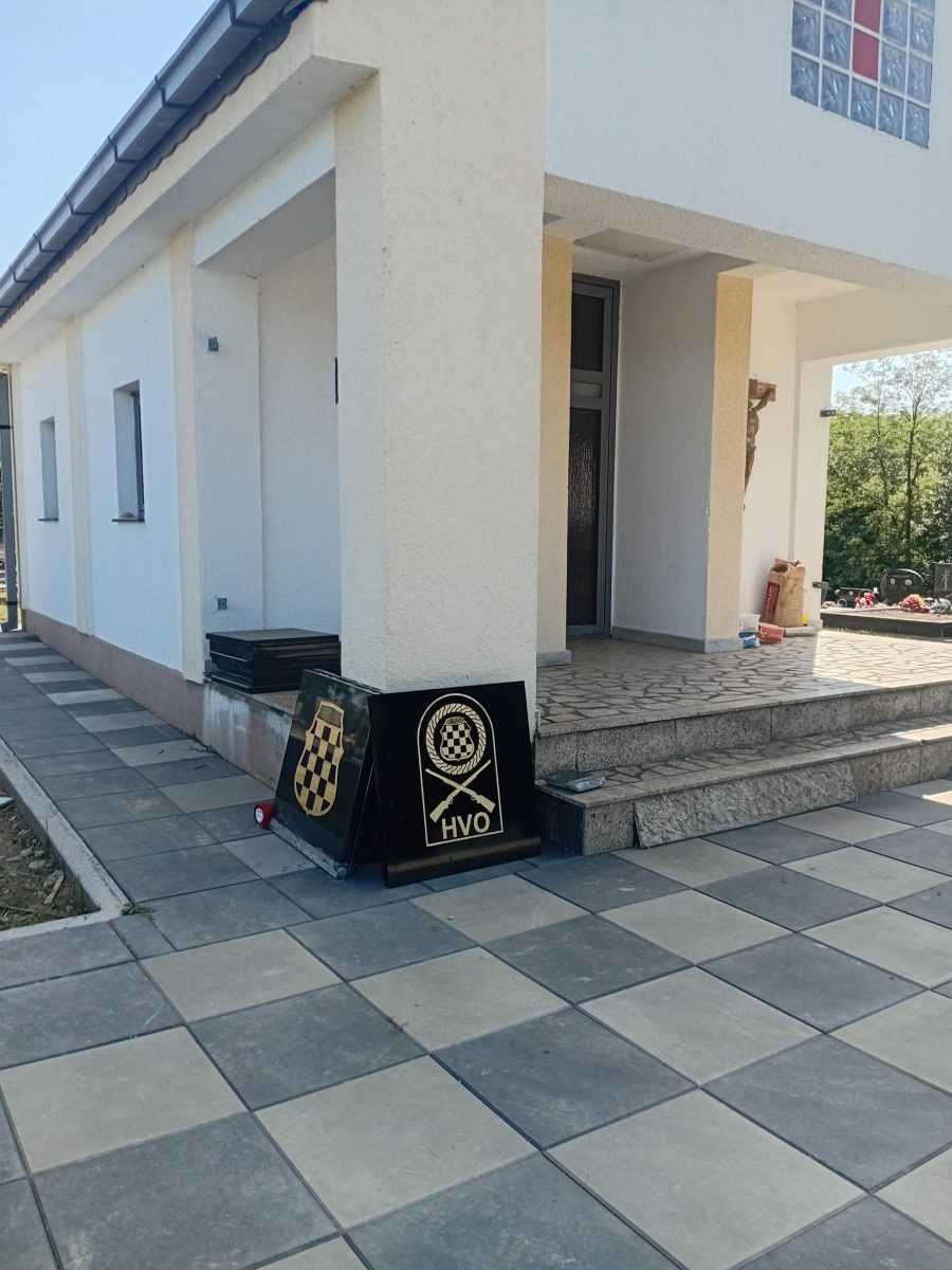 Spomenik HVO-u u Derventi / Foto: HRS