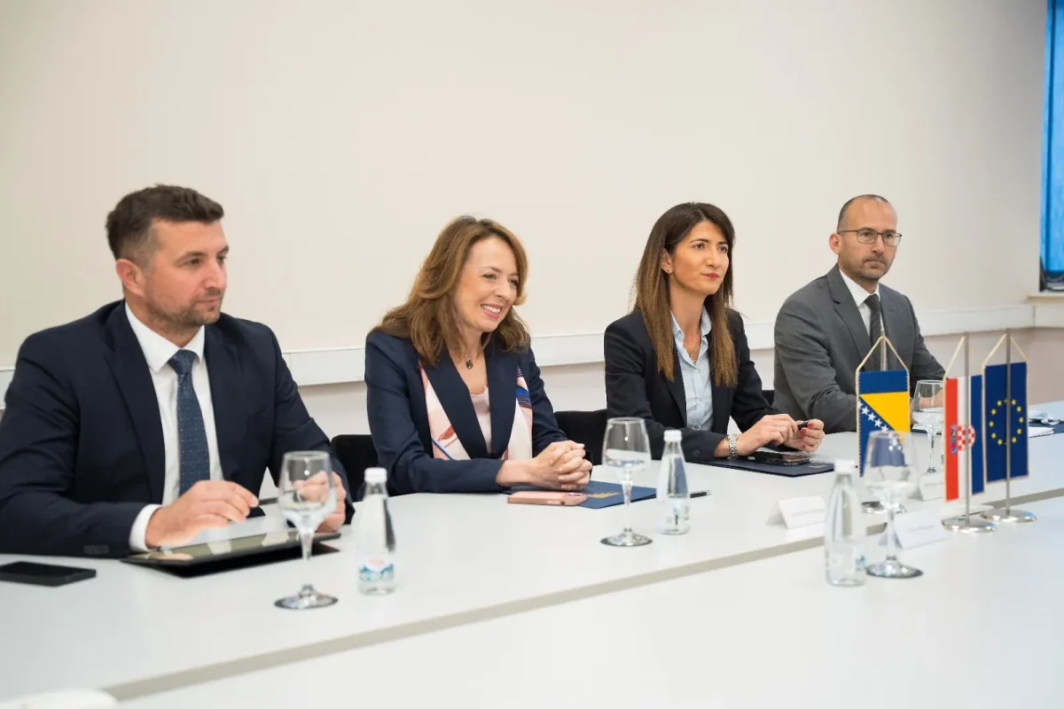 MOSTAR: Božinović nudi pomoć Hrvatske u razminiranju BiH MOSTAR: Božinović nudi pomoć Hrvatske u razminiranju BiH