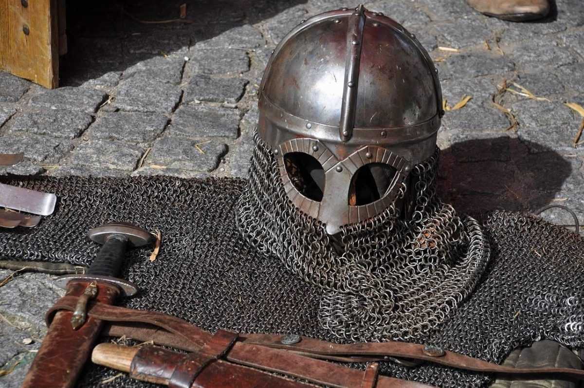 DER TEMPLERORDEN: Geschichte, Geheimnisse und authentische Ausrüstung der legendären Ritter