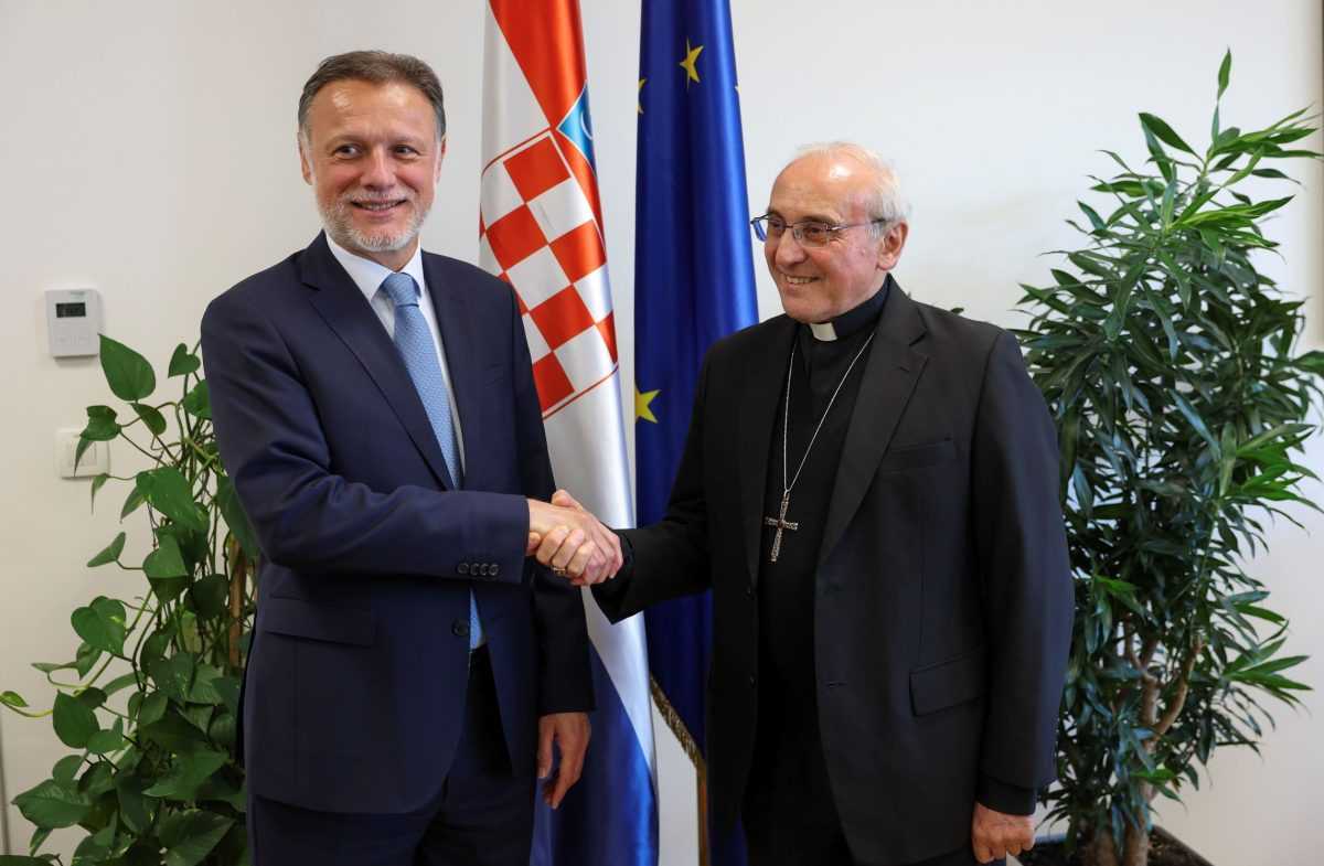 Na slici Gordan Jandroković i Leopold Girell / Foto: Hina