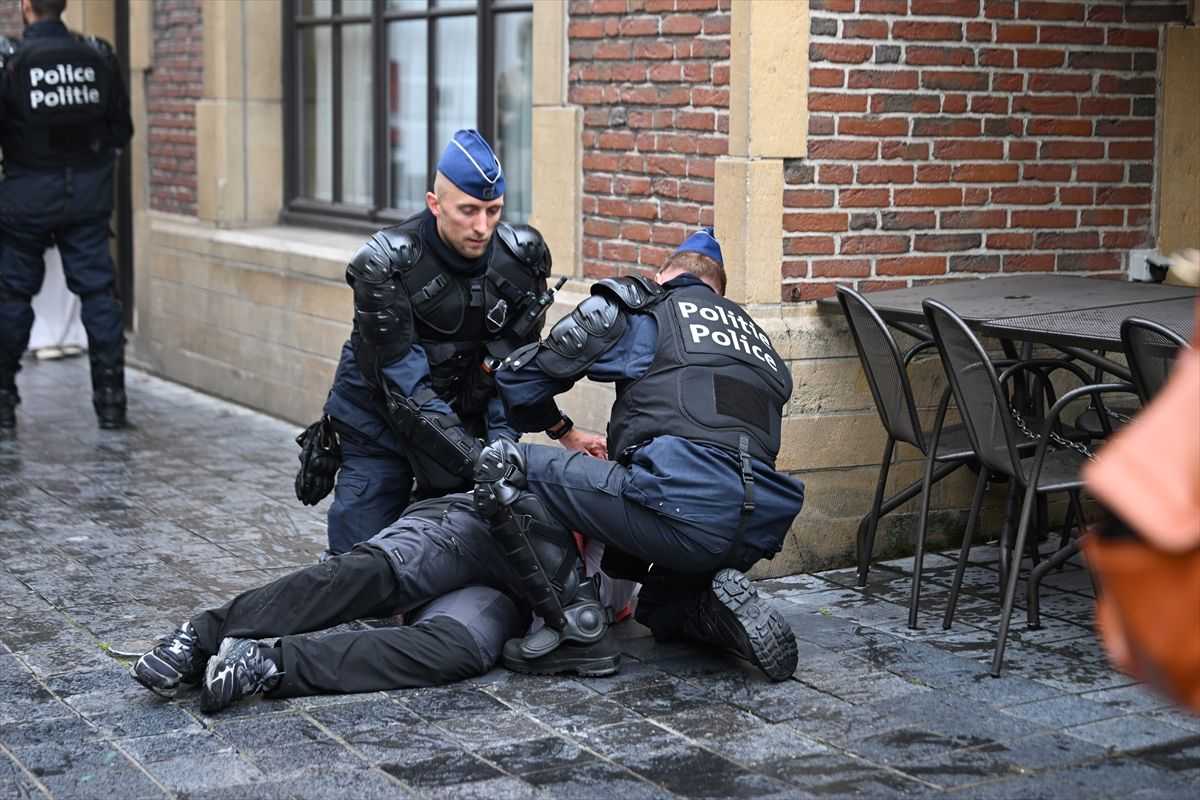 BRUXELLES: Prosvjedi protiv reformi obrazovanja na francuskom jeziku BRUXELLES: Prosvjedi protiv reformi obrazovanja na francuskom jeziku