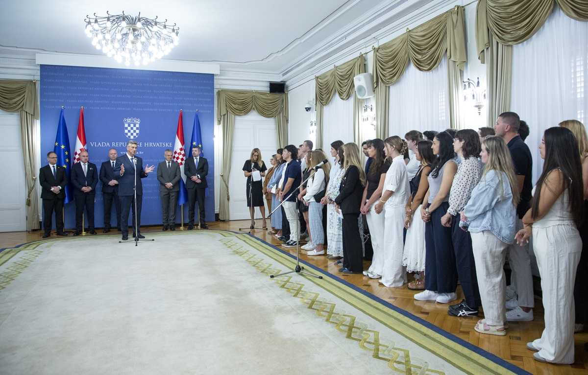 Andrej Plenković primio polaznike "Ljetne škole Domovina" / Foto: Hina