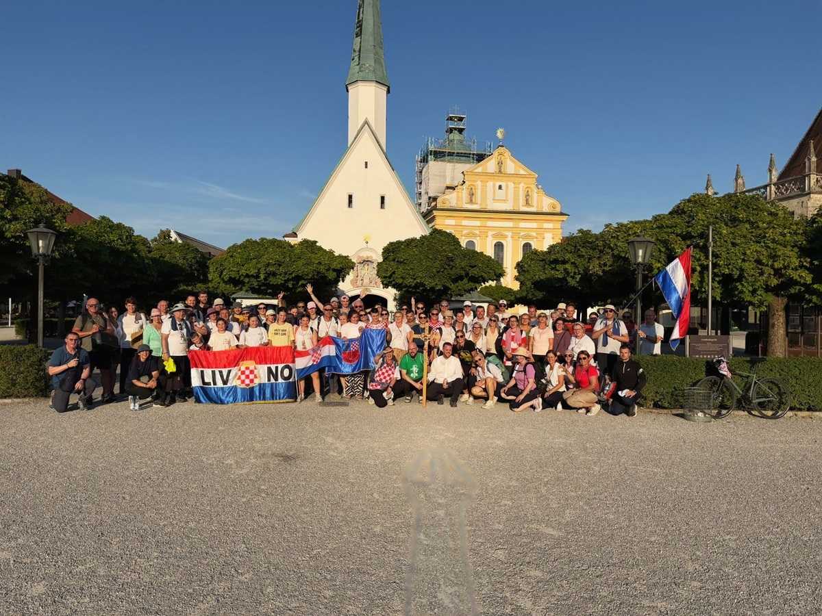 Hodočasnici iz HKŽ München / Foto: Fra Jozo Župić
