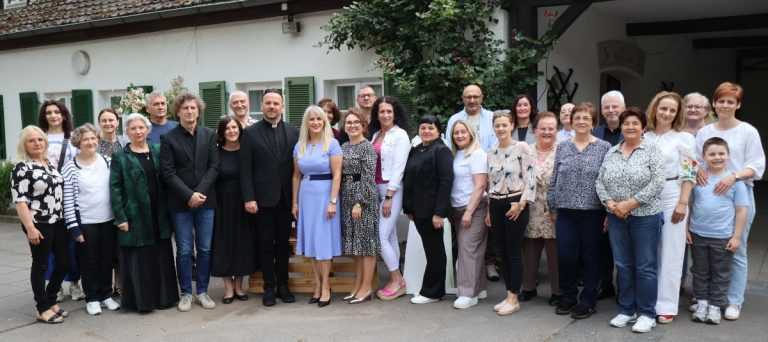 Hrvati na književnoj večeri vlč. Ivana Cestara u Mainzu / Foto: Fenix (MD)