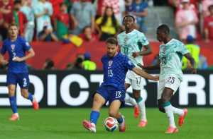 HRVATSKA IDE DOMA: Portugal uz čudne sudačke odluke s 2:1 savladao Vatrene