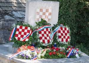 KOMEMORACIJA "FENIXOVCIMA" U TRNBUSIMA: Sv. misom i molitvom obilježena 54. obljetnica žrtve pripadnika skupine „Fenix ’72“  