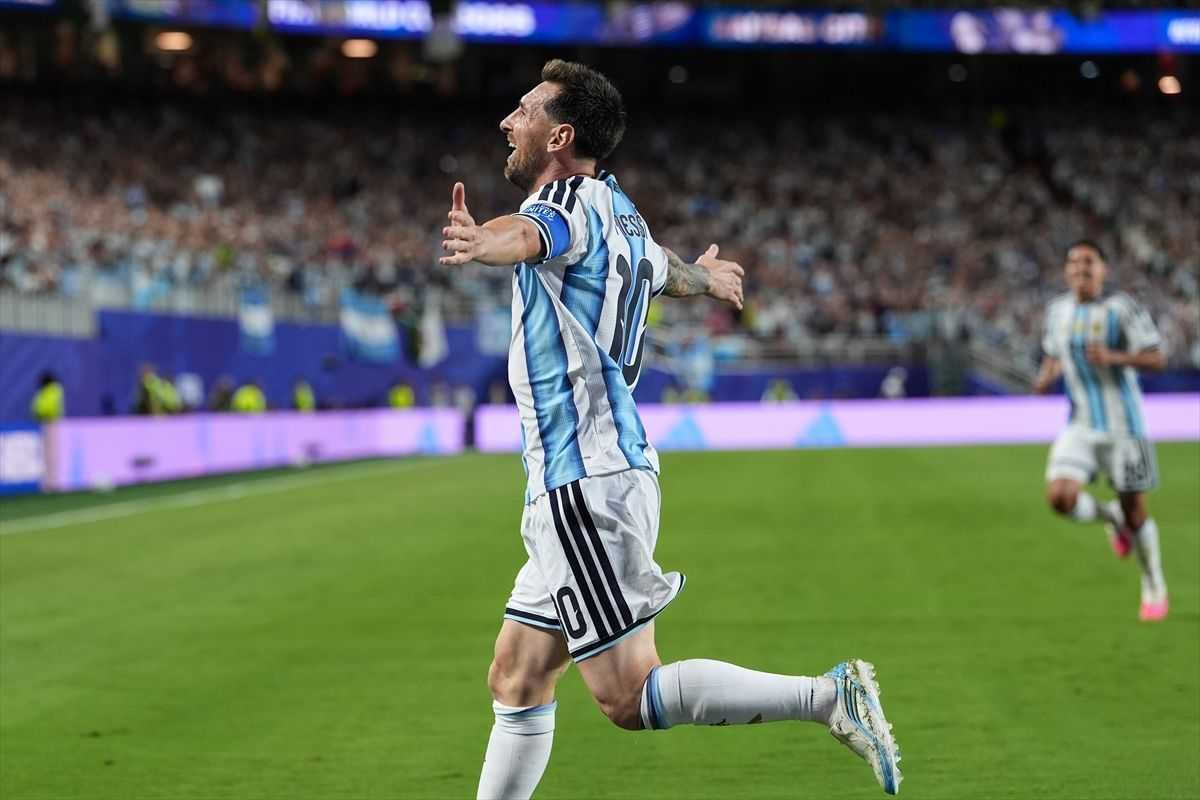 "GAUČOSI" U POLUFINALU: Argentina uz fantastičan pogodak Alvareza u produžetku s 3:1 slomila Švicarsku