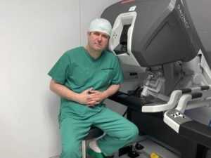 SVE VIŠE PACIJENATA IZ HRVATSKE I BiH DOLAZI U BAMBERG: Prof. dr. med. V. Žugor u 5 dana operirao 12 pacijenata pomoću robota Da Vinci
