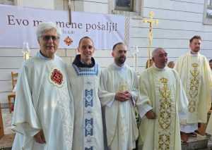 SLAVLJE U GRADCU KOD NEUMA: Fra Danijel Sentić predvodio Mladu misu i ispisao povijest svoje župe SLAVLJE U GRADCU KOD NEUMA: Fra Danijel Sentić predvodio Mladu misu i ispisao povijest svoje župe