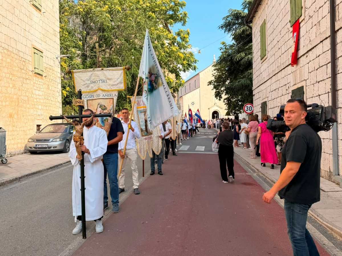 BLAGDAN GOSPE OD ANĐELA: Plenković poručio iz Imotskog kako očekuje da proslava VRO Oluja u Kninu bude dostojanstvena